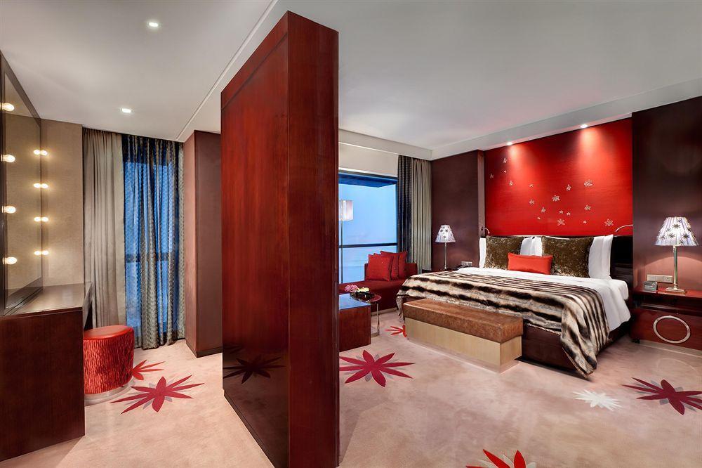巴林墨丽婷市中心酒店 麦纳麦 外观 照片 A bedroom at the hotel