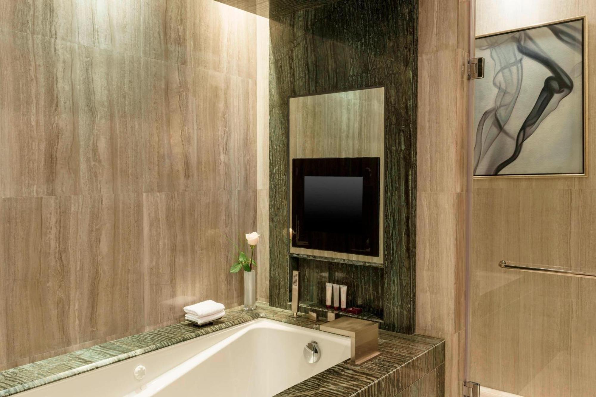 巴林墨丽婷市中心酒店 麦纳麦 外观 照片 Bathroom
