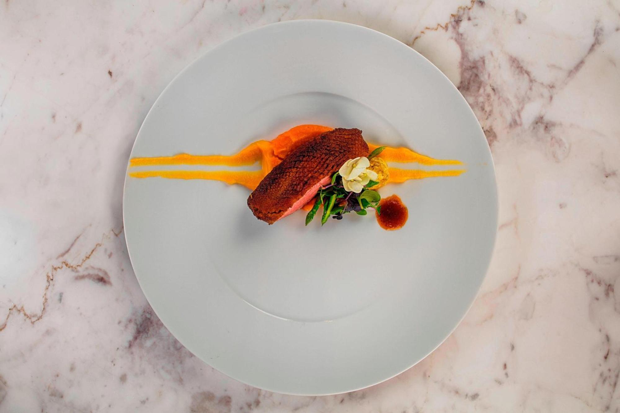 巴林墨丽婷市中心酒店 麦纳麦 外观 照片 A plate of food