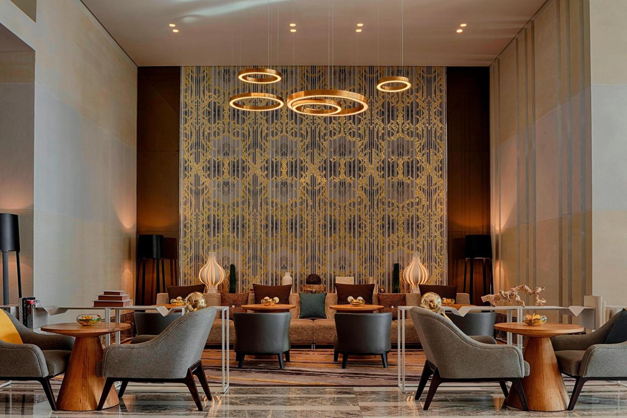 巴林墨丽婷市中心酒店 麦纳麦 外观 照片 The lobby of the hotel